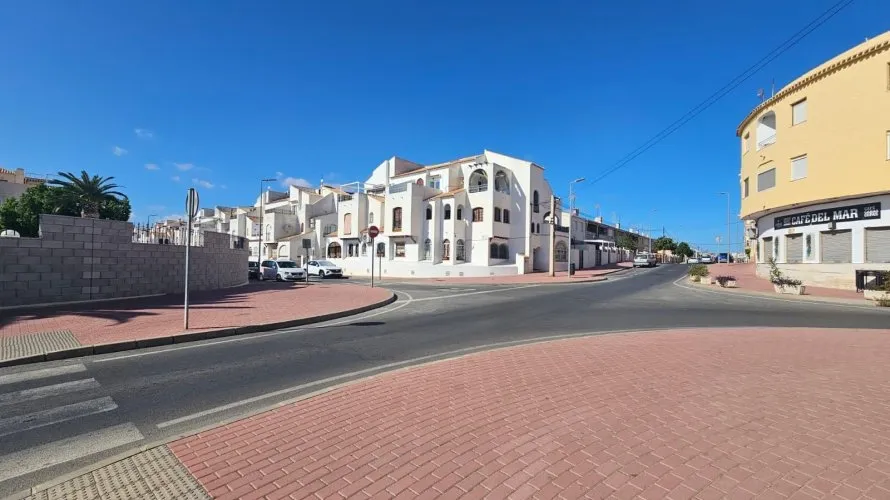 Apartment de 3 chambres à Torrevieja, Espagne No. 656 № 1