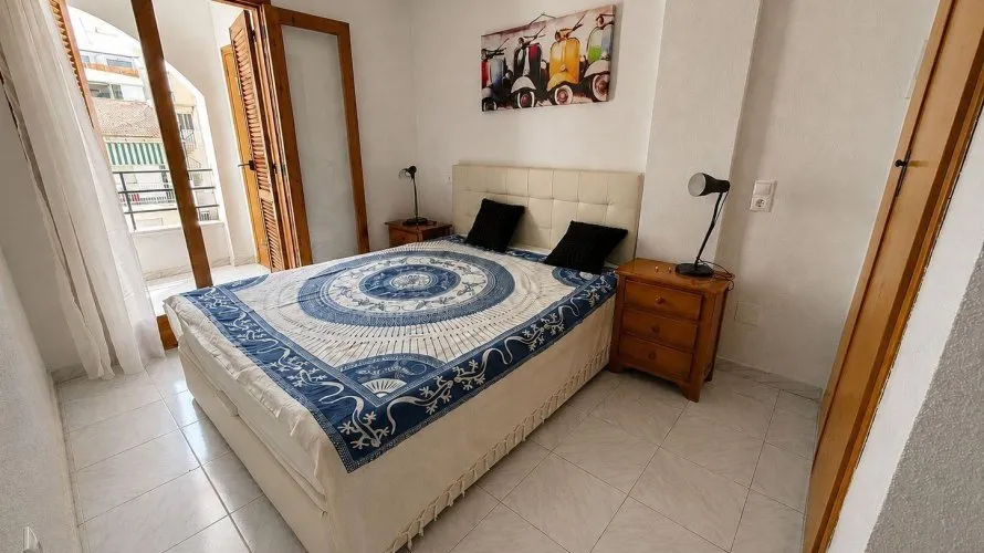 Penthouse de 2 chambres à Torrevieja, Espagne No. 642 № 1