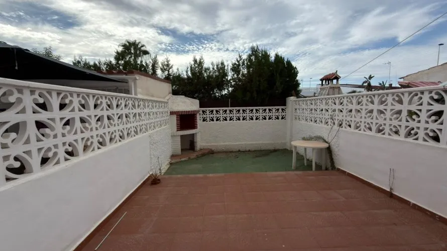 Bungalow de 1 chambre à Torrevieja, Espagne No. 705 № 15