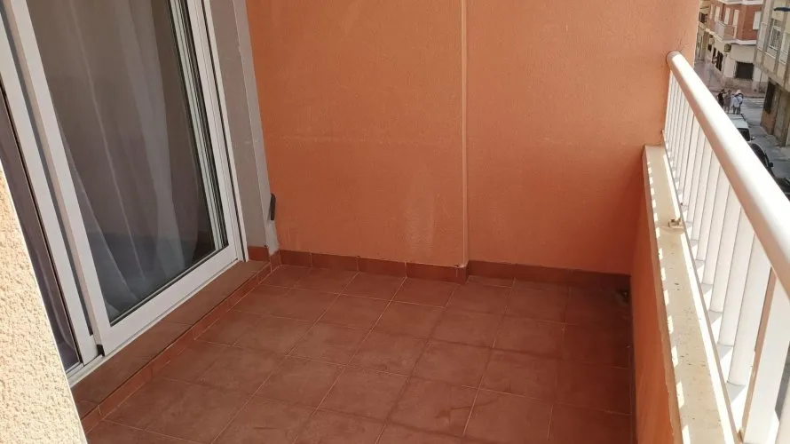 Apartment de 2 chambres à Torrevieja, Espagne No. 666 № 11