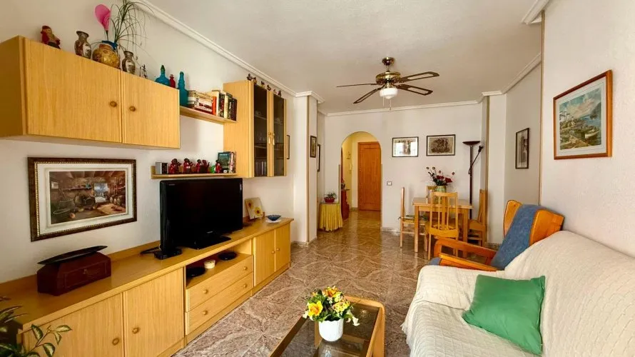 Apartment de 2 chambres à Torrevieja, Espagne No. 629 № 24