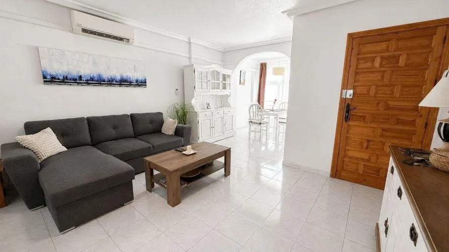 Penthouse de 2 chambres à Torrevieja, Espagne No. 642 № 21