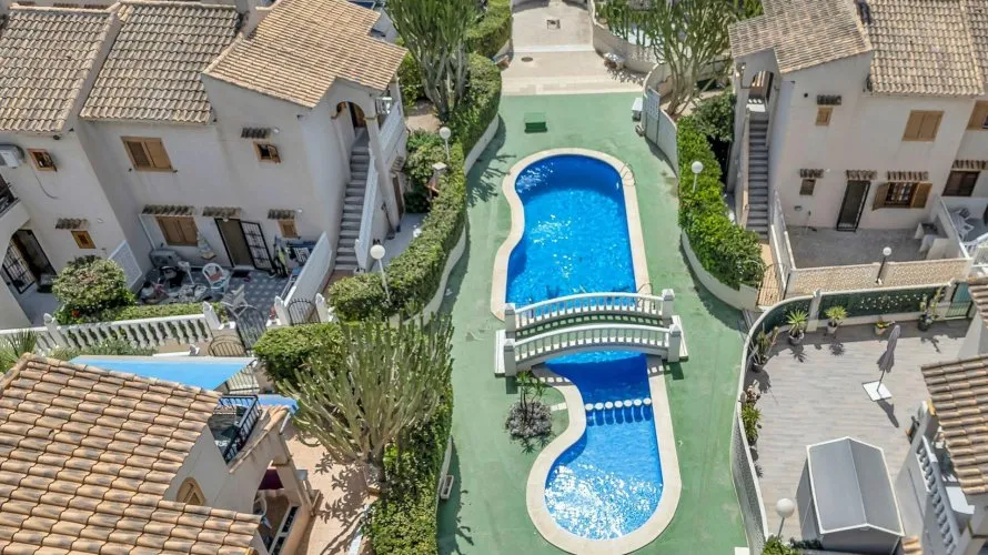 Apartment de 55m² à Torrevieja, Espagne No. 670 № 1