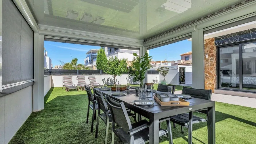 Villa de 120m² à Torrevieja, Espagne No. 671 № 26
