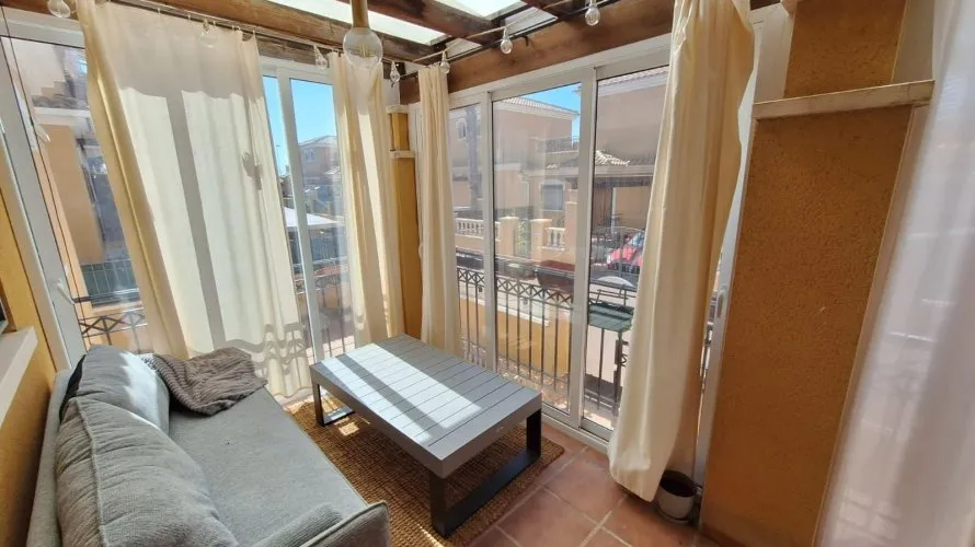 Duplex de 83m² à Torrevieja, Espagne No. 692 № 26