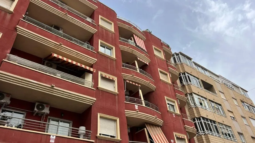 Apartment de 2 chambres à Torrevieja, Espagne No. 665 № 11