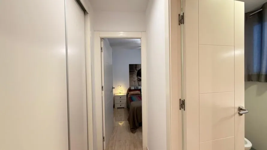 Apartment de 2 chambres à Torrevieja, Espagne No. 681 № 23