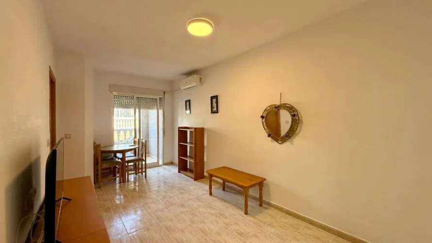Apartment de 2 chambres à Torrevieja, Espagne No. 698 № 23