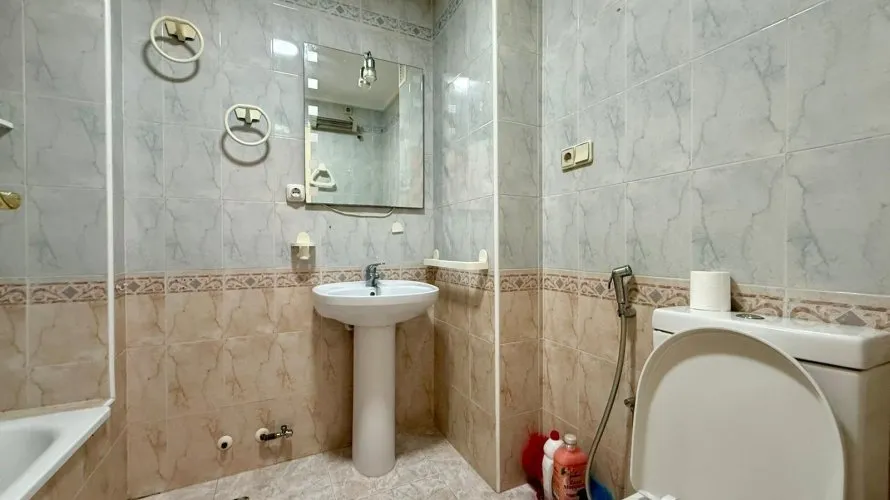 Apartment de 2 chambres à Torrevieja, Espagne No. 640 № 4