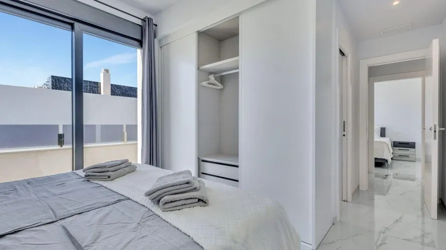 Villa de 120m² à Torrevieja, Espagne No. 671 № 12