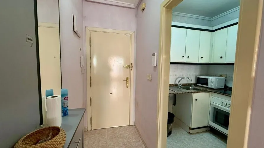 Apartment de 2 chambres à Torrevieja, Espagne No. 640 № 6