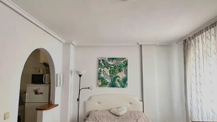Apartment de 34m² à Torrevieja, Espagne No. 646 № 3