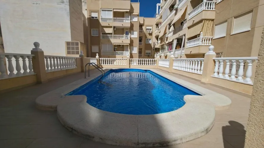 Apartment de 3 chambres à Torrevieja, Espagne No. 645