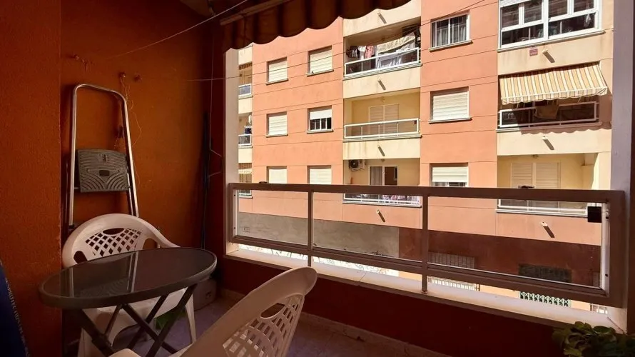 Apartment de 2 chambres à Torrevieja, Espagne No. 640 № 24