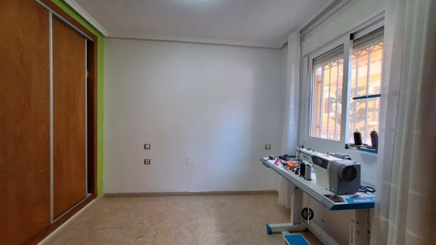 Duplex de 83m² à Torrevieja, Espagne No. 692 № 12