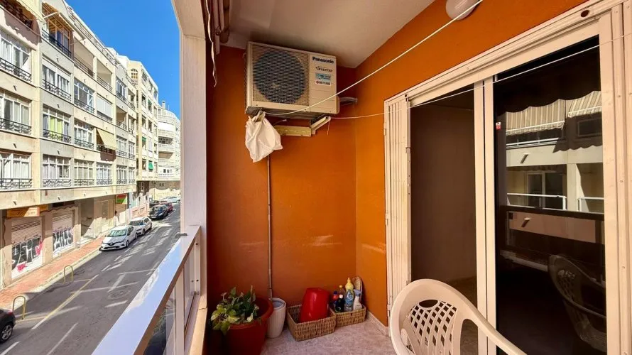 Apartment de 2 chambres à Torrevieja, Espagne No. 640 № 21