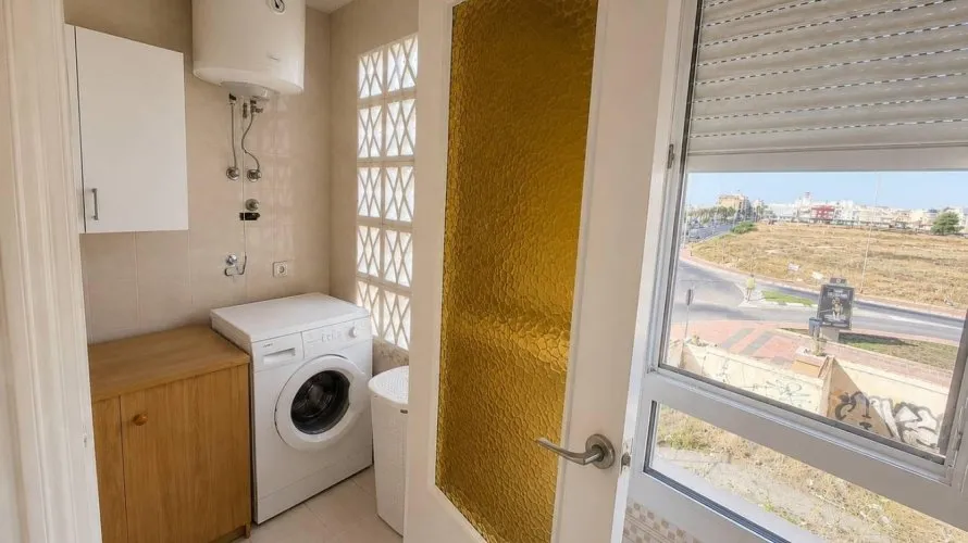 Apartment de 2 chambres à Torrevieja, Espagne No. 776 № 12