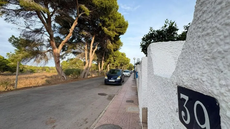 Bungalow de 42m² à Torrevieja, Espagne No. 808 № 24