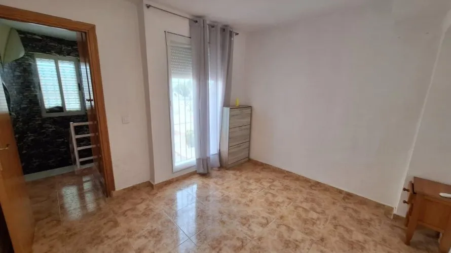House de 3 chambres à Torrevieja, Espagne No. 775 № 17