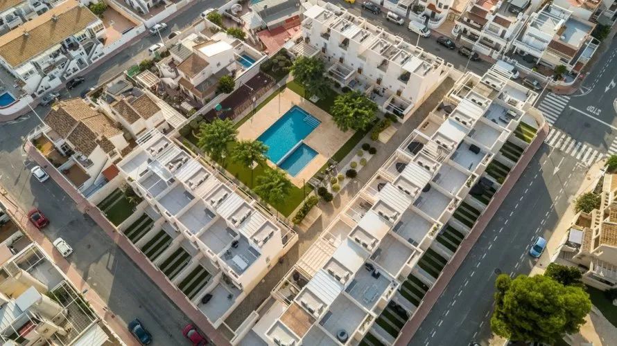 House de 85m² à Torrevieja, Espagne No. 784 № 28