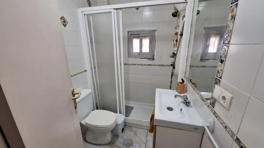 House de 3 chambres à Torrevieja, Espagne No. 775 № 8