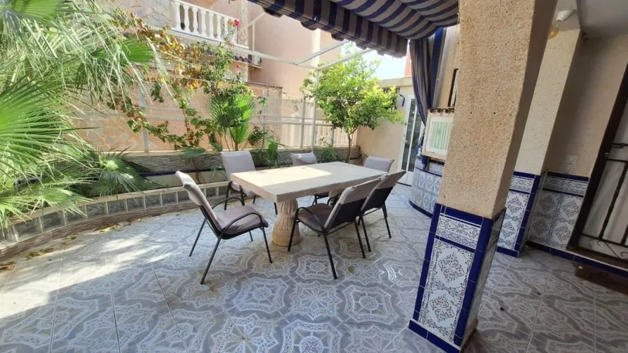 House de 3 chambres à Torrevieja, Espagne No. 775 № 23