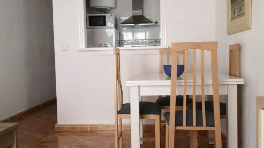 Apartment de 2 chambres à Torrevieja, Espagne No. 738 № 3
