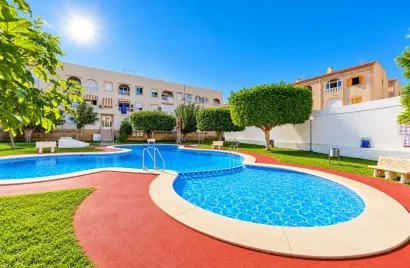 Penthouse de 61m² à Torrevieja, Espagne No. 744