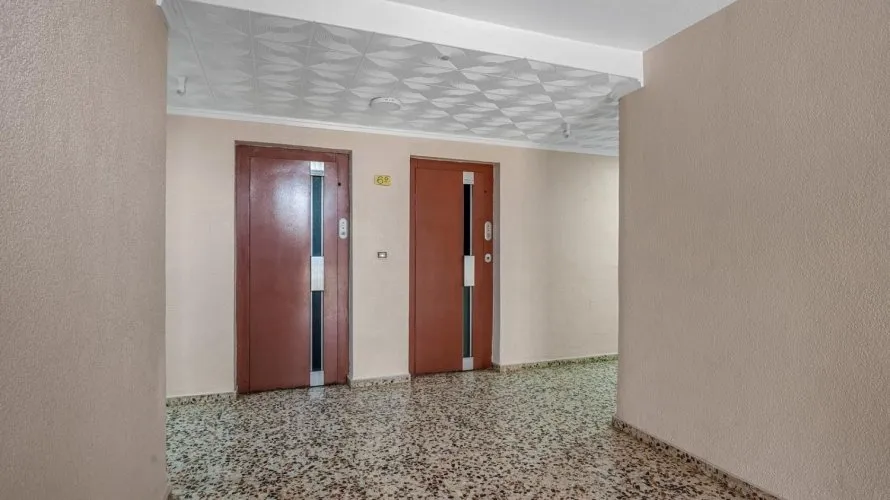 Penthouse de 75m² à Torrevieja, Espagne No. 796 № 1