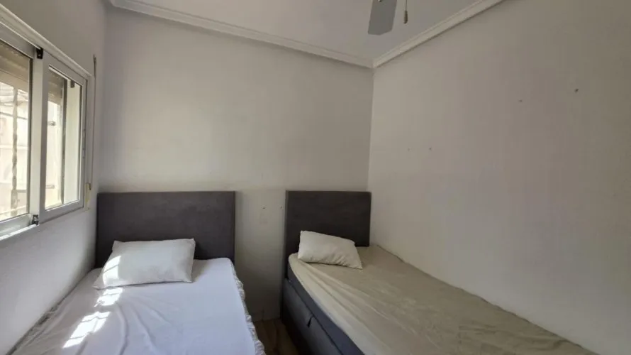 House de 2 chambres à Torrevieja, Espagne No. 762 № 12