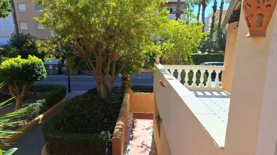 Apartment de 2 chambres à Torrevieja, Espagne No. 763