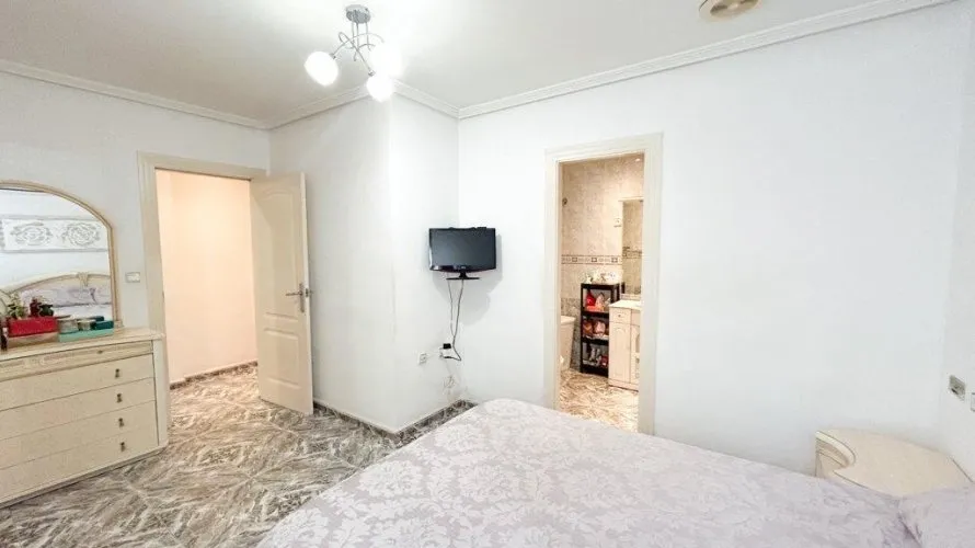 Penthouse de 1 chambre à Torrevieja, Espagne No. 765 № 8
