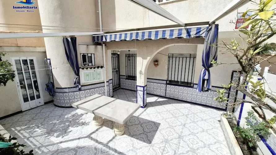 House de 3 chambres à Torrevieja, Espagne No. 775 № 27
