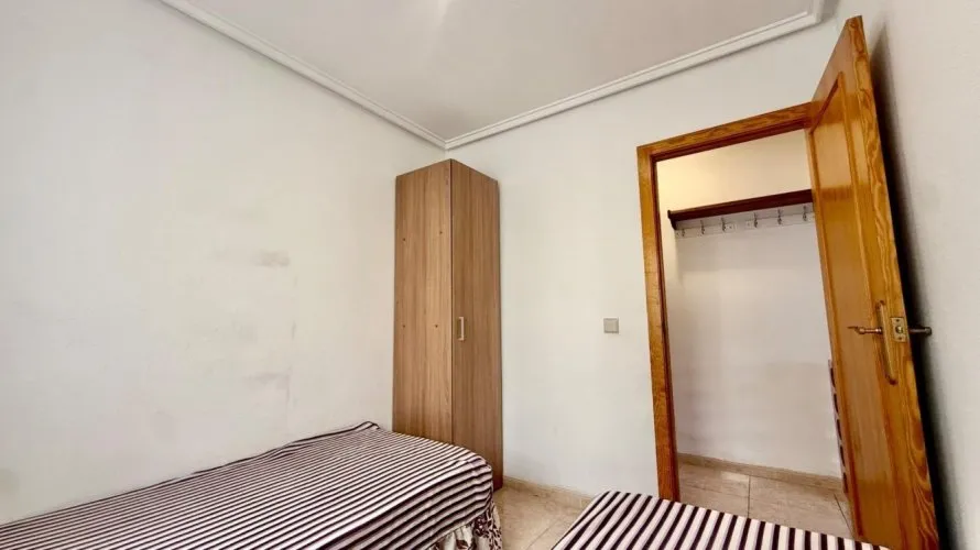 Apartment de 1 chambre à Torrevieja, Espagne No. 778