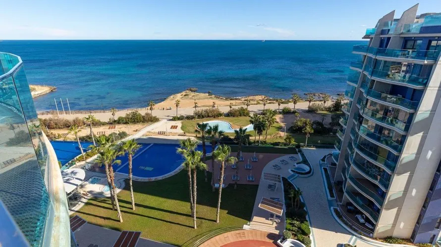 2 bedrooms penthouse for sale , Torrevieja, Spain No. 196 № 24