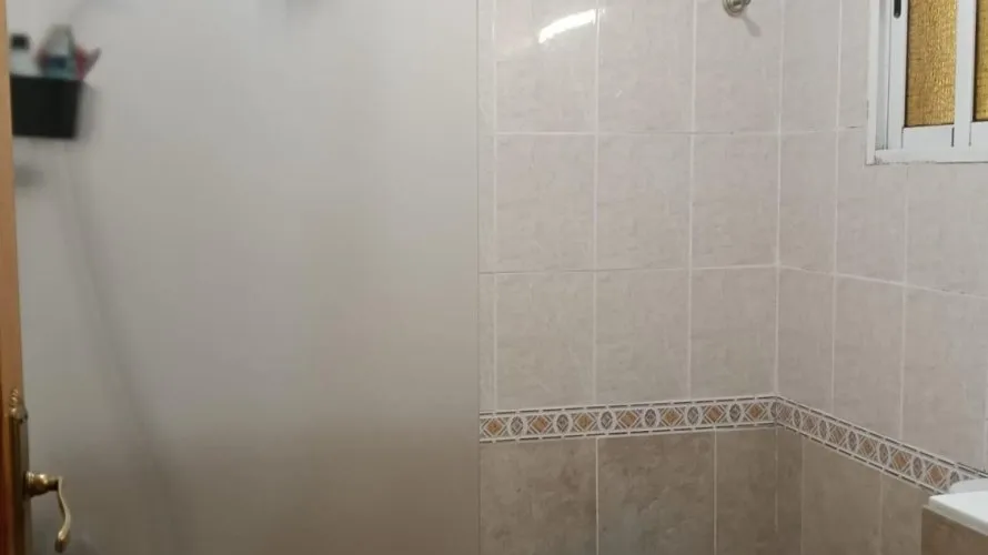 4 bedrooms house for sale, Torrevieja, Spain No. 246 № 1