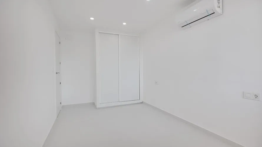 3 bedrooms apartment for sale , Torrevieja, Spain No. 166 № 25