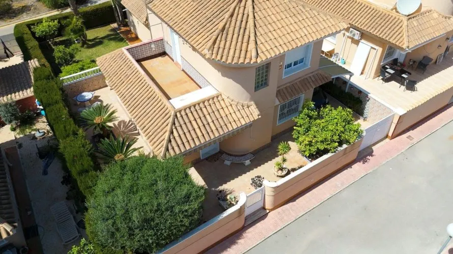 3 bedrooms villa for sale , Torrevieja, Spain No. 96 № 14
