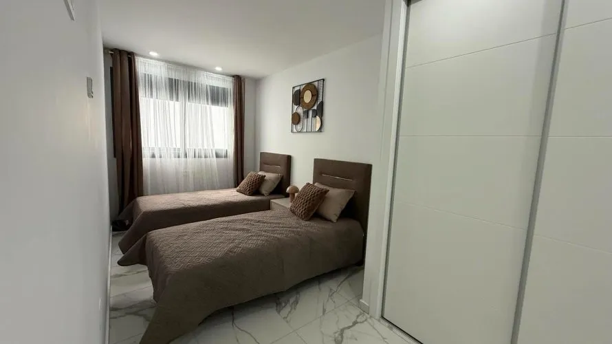 2 bedrooms apartment for sale , Torrevieja, Spain No. 98 № 11