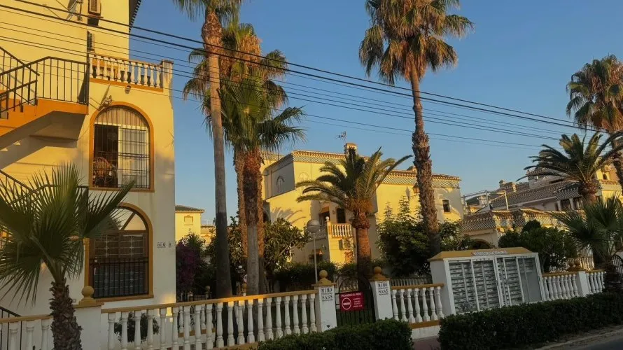 3 bedrooms apartment for sale , Torrevieja, Spain No. 159 № 20