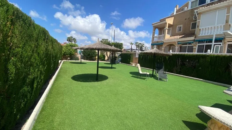3 bedrooms house for sale, Torrevieja, Spain No. 242 № 24