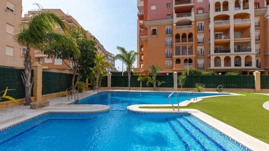 1 bedroom apartment for sale , Torrevieja, Spain No. 108 № 24