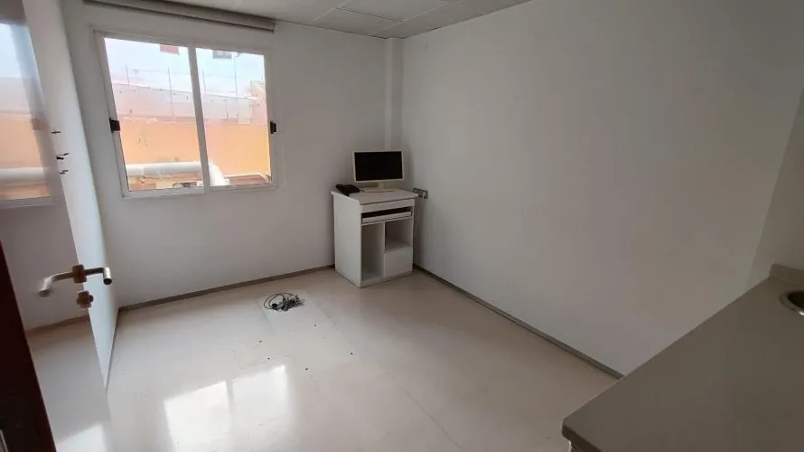 255m² apartment for sale, Torrevieja, Spain No. 128 № 8