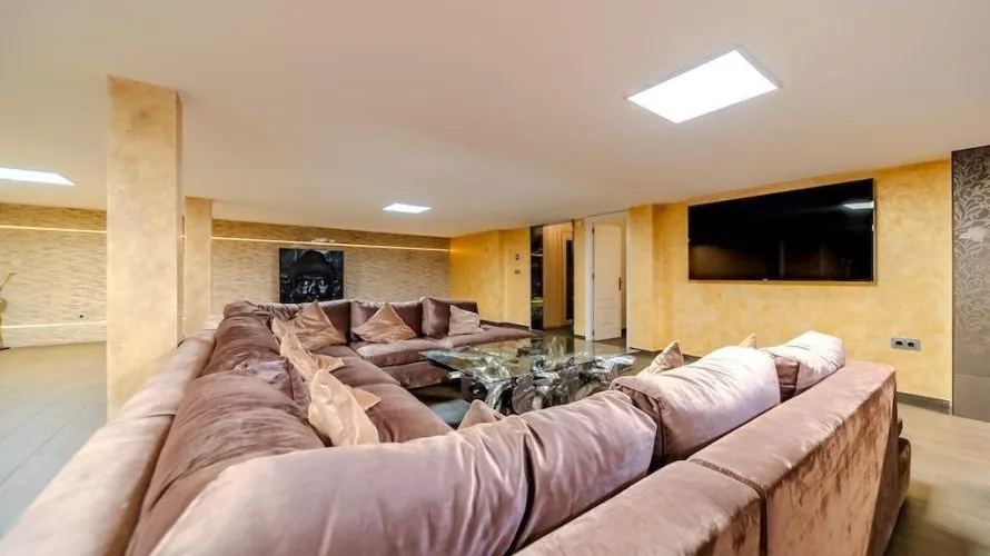 5 bedrooms villa for sale , Torrevieja, Spain No. 149 № 16