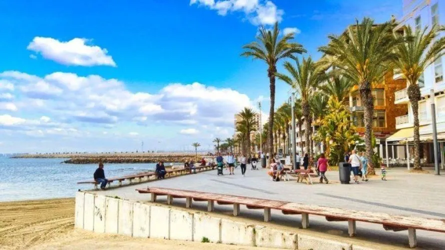 2 bedrooms apartment for sale, Torrevieja, Spain No. 125 № 16