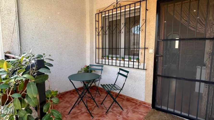 2 bedrooms bungalow for sale, Torrevieja, Spain No. 252 № 19