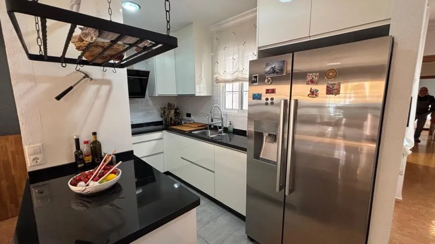 1 bedroom apartment for sale , Torrevieja, Spain No. 110 № 1