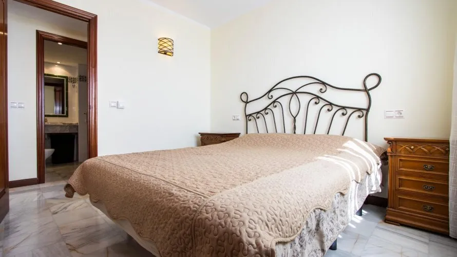 3 bedrooms apartment for sale , Torrevieja, Spain No. 109 № 24