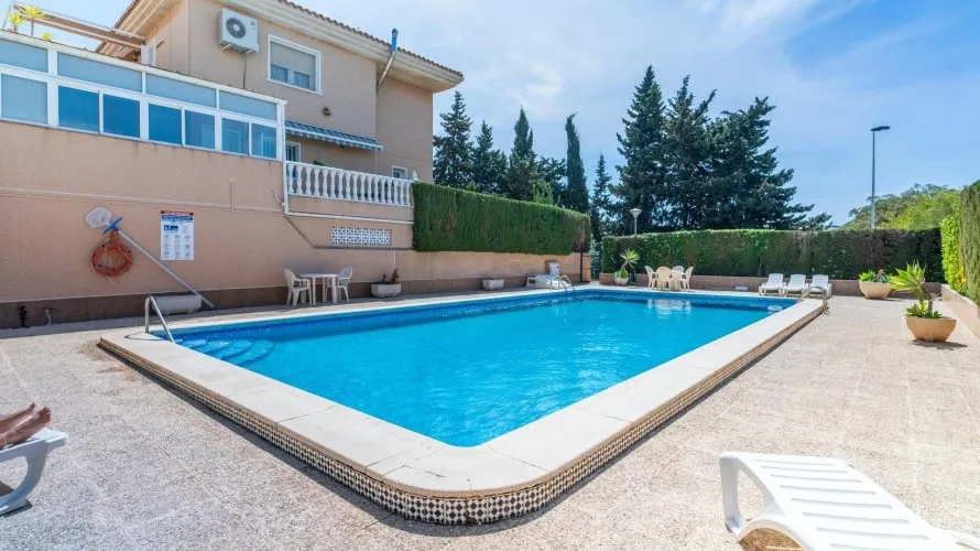 3 bedrooms villa for sale , Torrevieja, Spain No. 96 № 15