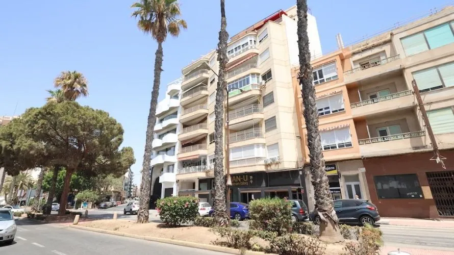 3 bedrooms apartment for sale , Torrevieja, Spain No. 133 № 27